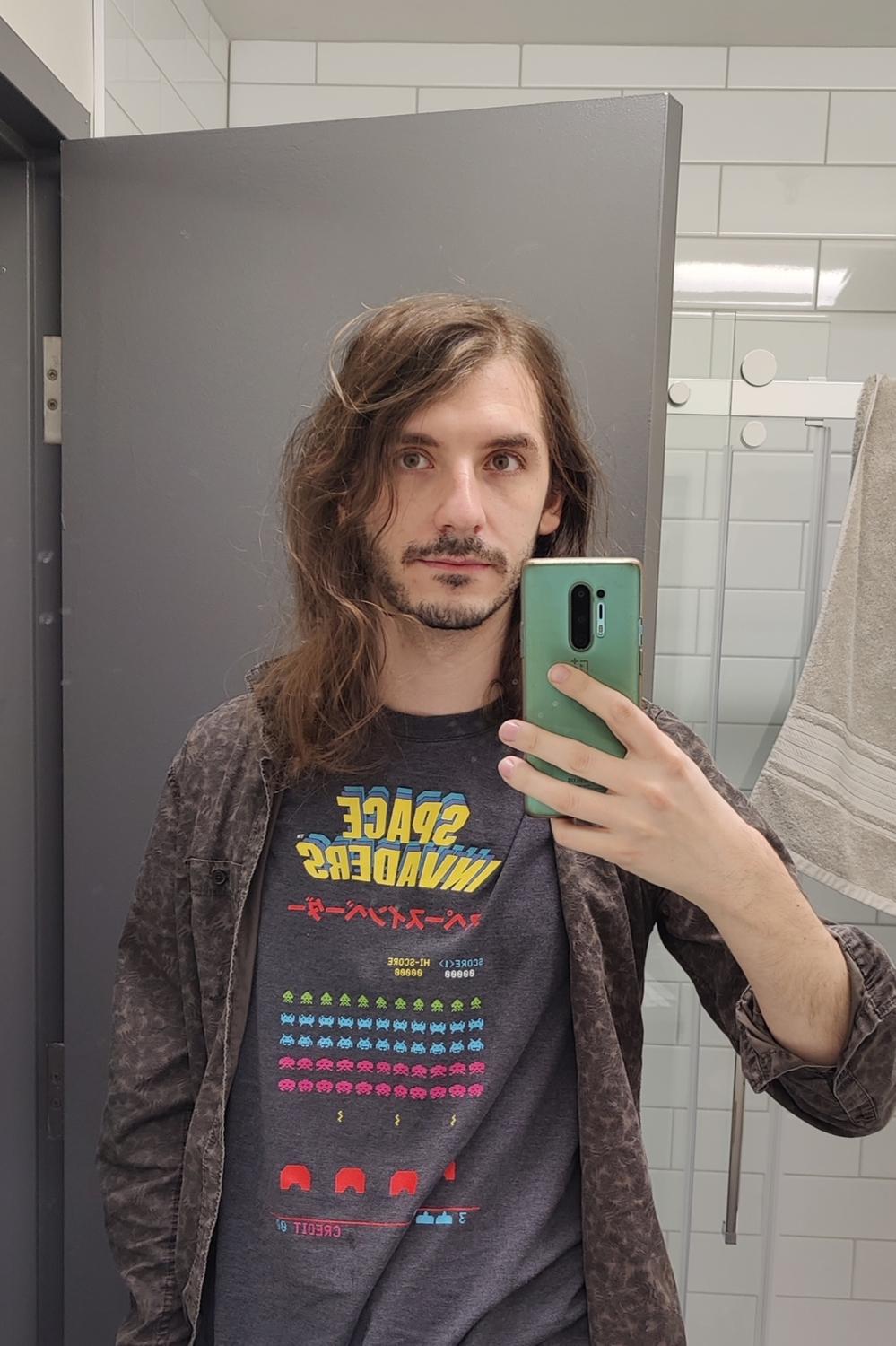 jean-micha-l-est-la-recherche-d-une-chambre-dans-la-ville-de-montreal